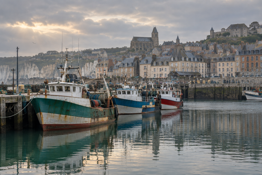 Le port de Dieppe et ses bateaux